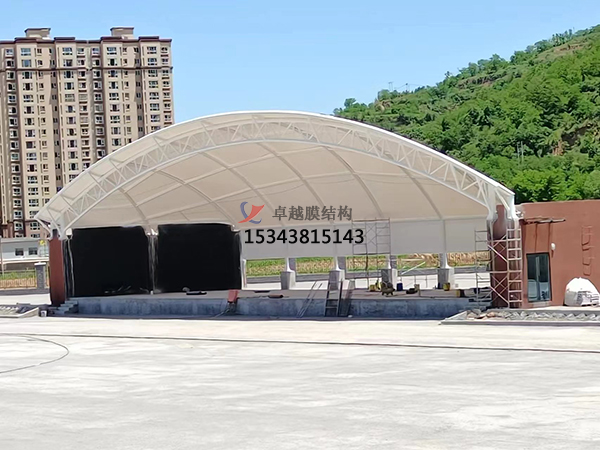 舞臺建筑采用膜結(jié)構(gòu)的原因？